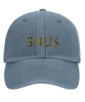 Blågrå tvättad keps med minimalistiskt broderat snus-motiv framtill