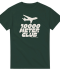 Flygplansmotiv med texten "10000 Meter Club" på mörkgrön t-shirt.