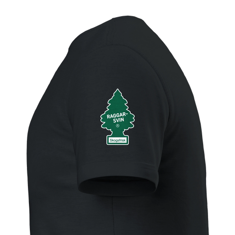 Grön "Raggarsvin Skogsfrisk" doftgransmotiv på svart t-shirt, satirisk design.
