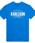 Blå t-shirt med texten Karlsson – A Family of Originals