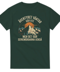 Retro outdoor-motiv med berg och skog på en skogsgrön t-shirt