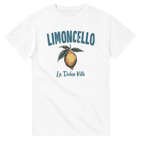Limoncello-tryck med citron och text "La Dolce Vita" på vit t-shirt.