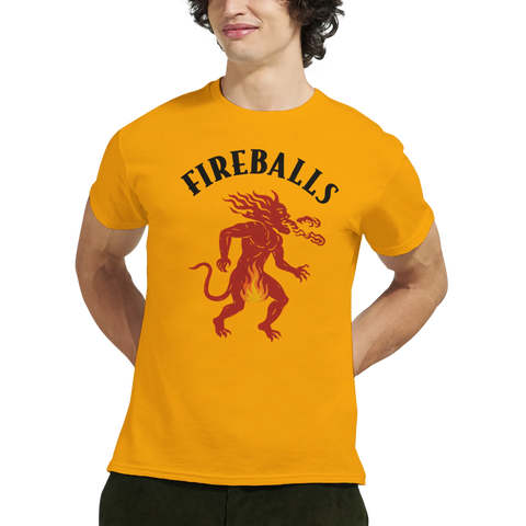 Röd eldsprutande demon med text "FIREBALLS" på gul t-shirt.