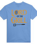 Lord of the Grill" text med grillspade på ljusblå t-shirt, humoristisk grilldesign.
