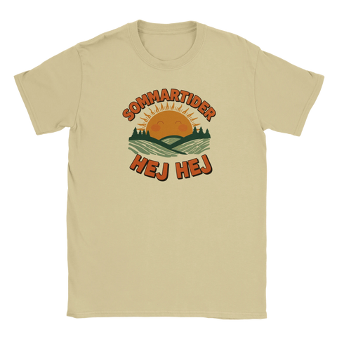 Klassisk illustration av svensk sommaridyll tryckt på en beige t-shirt