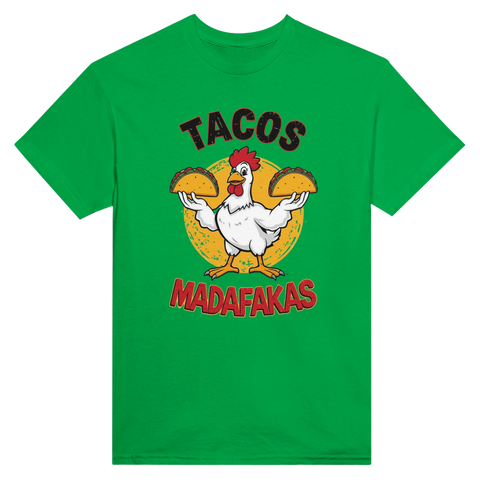 Grafiskt humortryck med texten Tacos Madafakas på en klargrön t-shirt