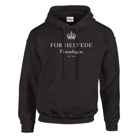 Vit krona och text ”For Helvede Copenhagen” på mörkbrun hoodie.