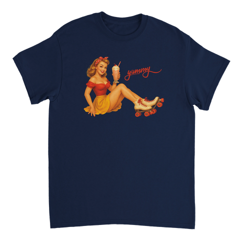 Snygg pinup-design med körsbärsdetaljer på mörkblå t-shirt