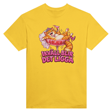 T-shirt med en katt i ett cocktailglas och texten Ikväll blir det ligga