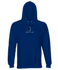 Vitt Skitfiske-hook motiv på klarblå premium hoodie.