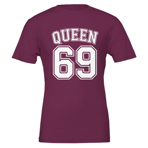 Vinröd t-shirt med Queen 69 tryckt i vit varsity-typografi