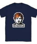 Satirisk illustration av Ed Sheeran som Hannibal Lecter på marinblå t-shirt