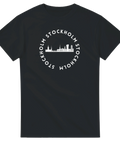 Svart t-shirt med vit cirkelformad Stockholm skyline och text