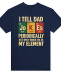 T-shirt med färgade bokstavsrutor och en engelsk ordvits om dad jokes och kemi