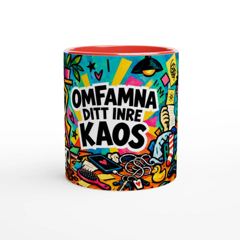 Mugg med texten Omfamna ditt inre kaos och färgglada illustrationer.