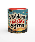 Mugg med texten Världens bästa syrra och tecknade hönor.