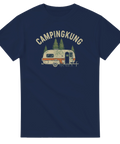 Vintagedesign med campingmotiv och tallskog tryckt på marinblå t-shirt