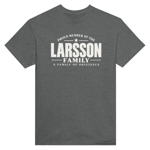 Gråmelerad t-shirt med texten Larsson – A Family of Originals