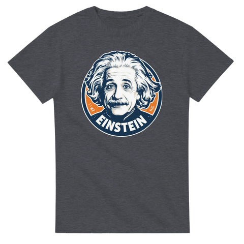 Retro porträtt av Albert Einstein med text i cirkel på en mörkgrå t-shirt