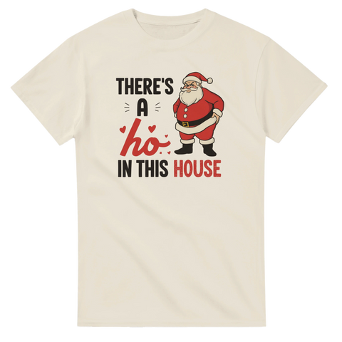 Kaxigt tryck med texten There's a Ho In This House – jultröja