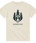 Symmetriskt skogstryck med älgar och texten Norrland – off-white t-shirt