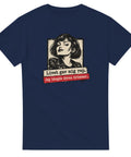 Marinblå t-shirt med kvinnoporträtt och texten ”Livet gav mig rep. Jag hängde deras drömmar.”