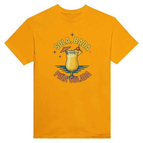 Somrigt drinkmotiv med ananas och körsbär – t-shirt med semestertema