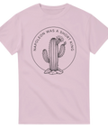 Minimalistisk linjeteckning av en blommande kaktus med cirkulär text – grafisk t-shirt