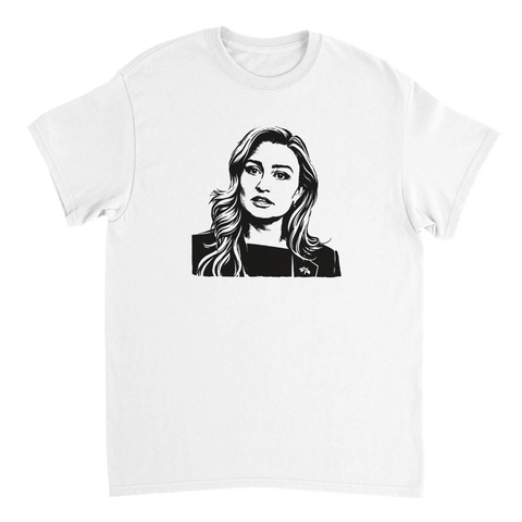 Ikoniskt tryck föreställande Ebba Busch i modern posterstil på en vit t-shirt
