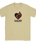 Beige t-shirt med minimalistiskt hjärtmotiv och budskap om ärlighet