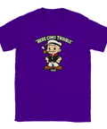 Lekfull men spetsig serieillustration på lila t-shirt i kraftig vectorstil