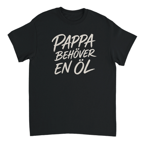 Minimalistisk design med texten Pappa behöver en öl i vit färg