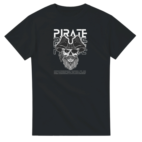 Grafisk illustration av en pirat-dödskalle med skägg och ögonlapp – svart t-shirt