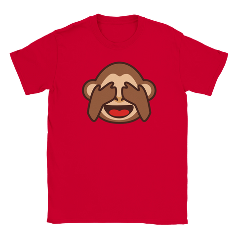 Apan som håller för ögonen emoji, "Hehe, oj" motiv på röd t-shirt.