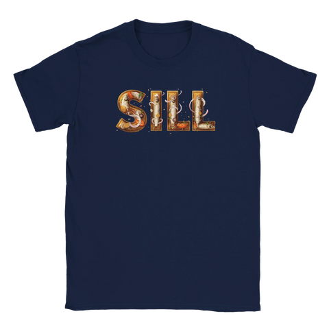 Marinblå t-shirt med ett stilrent men absurt grafiskt tryck av ordet SILL