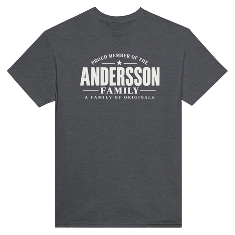 Mörkgrå t-shirt med texten Andersson – A Family of Originals