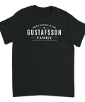 Retro textdesign för efternamnet Gustafsson på en svart t-shirt