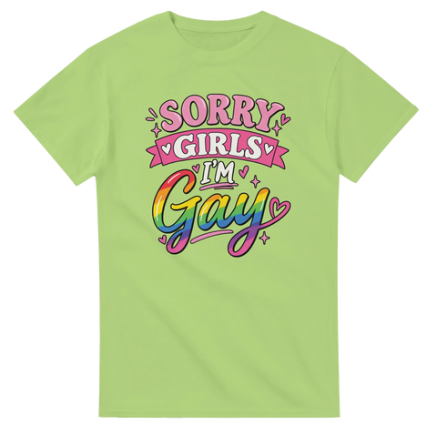 Ljusgrön t-shirt med humoristisk text Sorry Girls I'm Gay och hjärtan