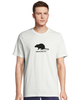 Svart råttsilhuett med text "URBAN LIFESTYLE" på krämvit premium herr-t-shirt.