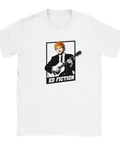 Vit t-shirt med satirisk illustration av musiker som filmkaraktär
