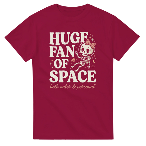 Kaxigt citat om personligt utrymme med astronaut-skelett – rolig t-shirt