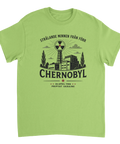 Grafiskt motiv av reaktor 4 med texten Strålande minnen på limegrön t-shirt