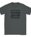 Grand Theft Lunch" texttryck i svart på mörkgrå t-shirt, GTA-inspirerad gaming-stil.
