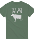 Grafiskt tryck med kossa och texten Typiskt Schlätta på en olivgrön t-shirt