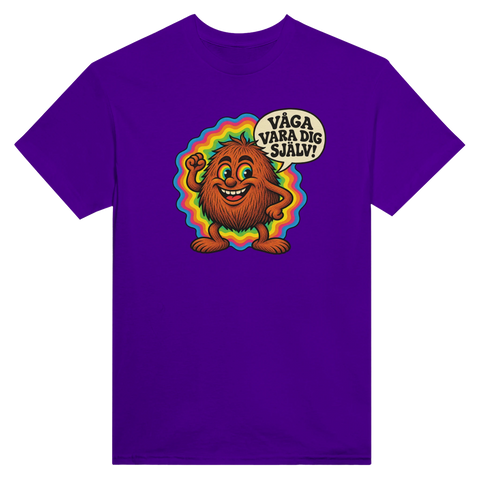 Lila t-shirt med en glad kokosnöt med färgglad bakgrund och texten Våga vara dig själv.