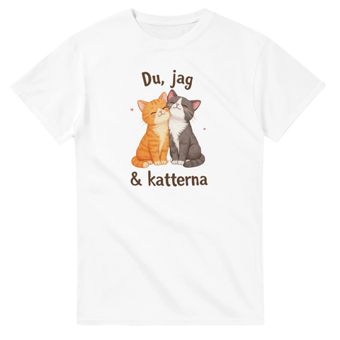 Du, jag & katterna-tryck med två gosiga katter och text på vit t-shirt.