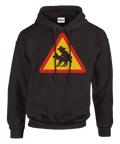 Varningsskylt med parande älgar som motiv på mörkbrun hoodie