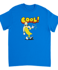 Tecknad banan med solglasögon och text "COOL!" på blå t-shirt.