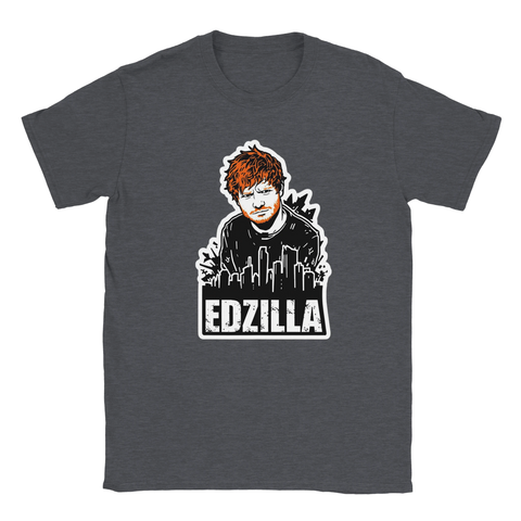 Ed Sheeran-porträtt som Godzilla med stadssiluett och text "EDZILLA" på mörkgrå t-shirt, satirisk design.