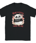 Humoristisk t-shirt med handritat pandamotiv och hjärtan på svart tyg